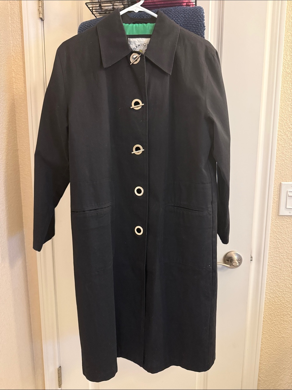 VINTAGE- Women's Trench Coat